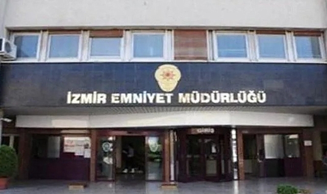 İDDİA :İZMİR EMNİYETİNDE 1 SINIF EMNİYET MÜDÜRÜ KAZANMIŞ BİRİSİ NEDEN 13 AY GEÇMESİNE RAĞMEN TENZİLİ RÜTBEYLE GÖREVE DEVAM EDİYOR?