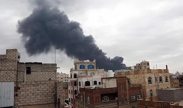 İsrail Yemen'i Vurdu! Başkente Hava Saldırısı