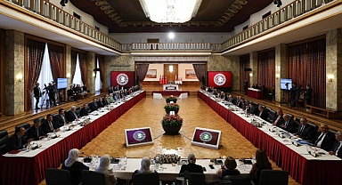 Komisyon İmralı'ya gidiyor: CHP adaya gitmeme kararı aldı, kapalı oturumdan çıktı