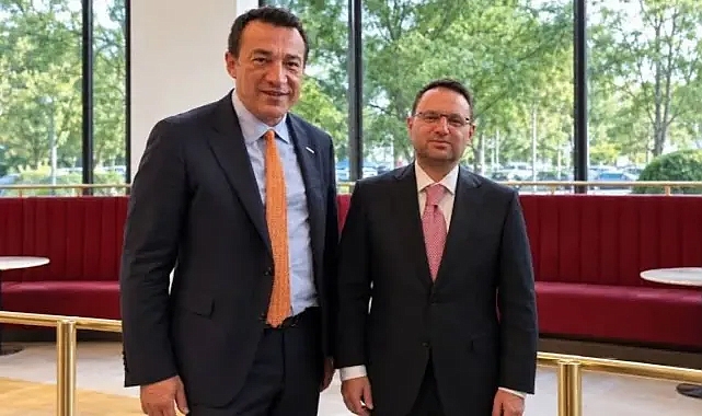 Bilal Çalışkan hakkında yakalama kararı! Bakan Gürlek ile olan fotoğrafın perde arkası ortaya çıktı